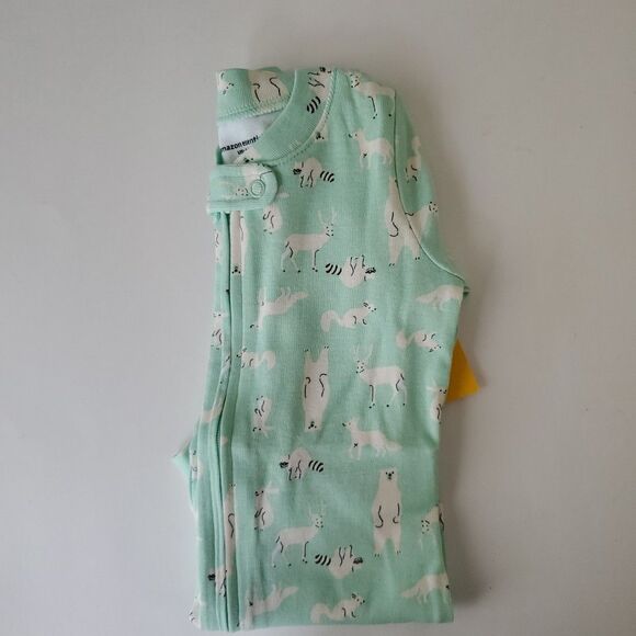 Amazon Essentials 3 One Piece Footed Pajamas Baby Girls Sleepwear 6-9 Months - Picture 4 of 7